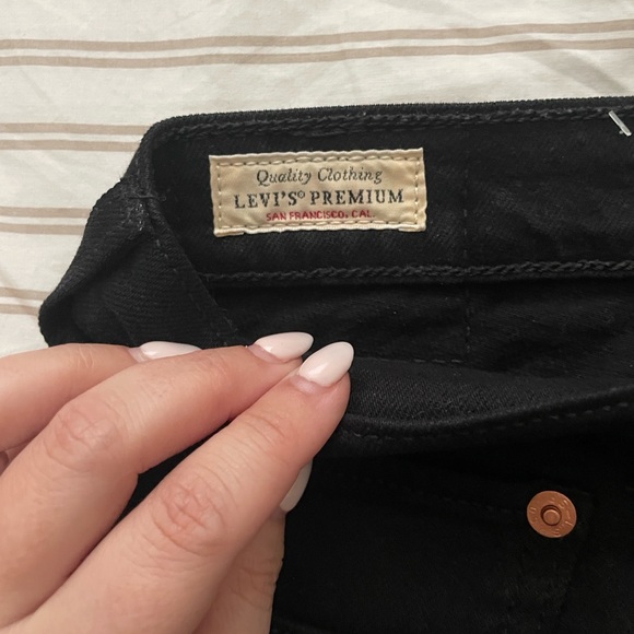 Black Wedgie Straight Jeans - Size 27 - Picture 5 of 7